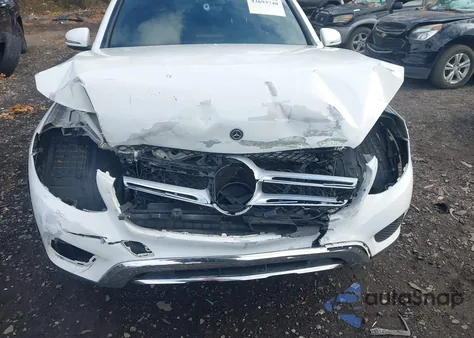 2018 Mercedes-Benz Glc 300 4Matic z USA, uszkodzony, nr VIN WDC0G4KB3JV113182